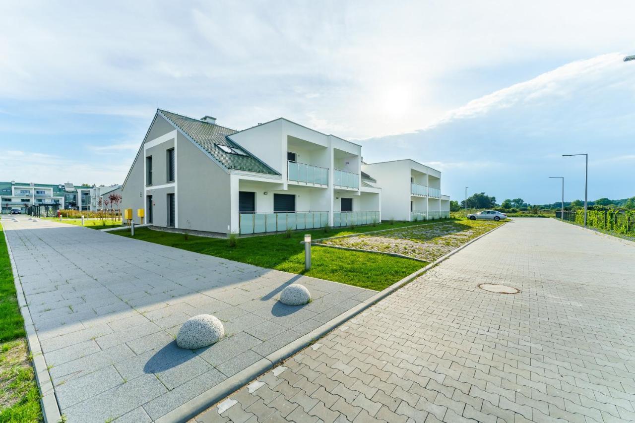 Sunset Resort Iv, Nadmorska 98B Грзибово Экстерьер фото